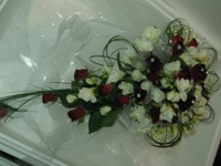 Tear Drop Bouquet red and white roses
